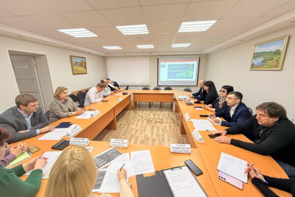 В Общественной палате города Липецка прошло обсуждение программы «Ремонт двора»